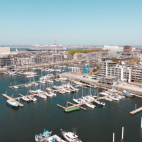 Dockside - zeebrugge - jachthaven - droneshot