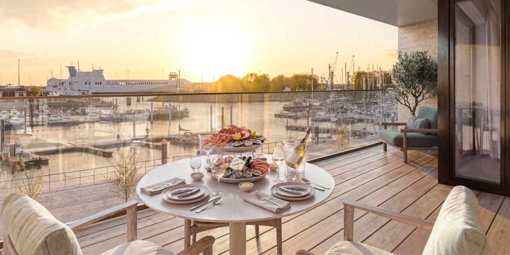 Dockside - zeebrugge - zicht op de jachthaven